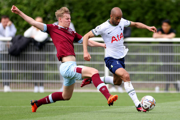 詹姆斯的故 詹姆斯的故